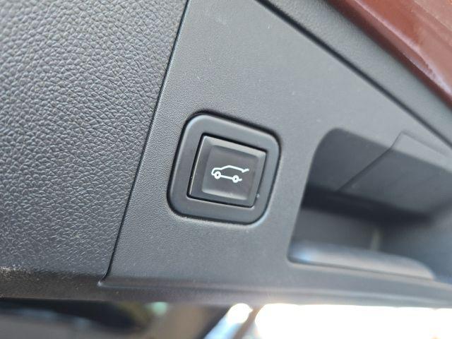 used 2020 Cadillac XT4 car, priced at $23,953