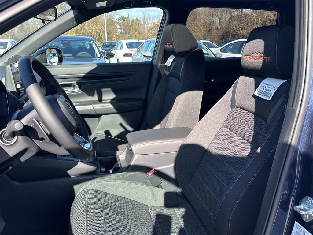 new 2026 Honda CR-V Hybrid car, priced at $40,250