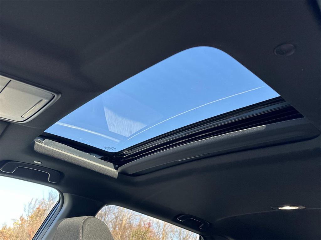 new 2026 Honda CR-V Hybrid car, priced at $40,250