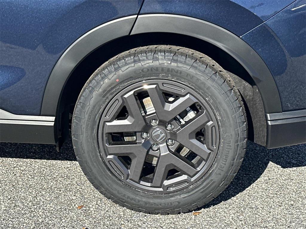 new 2026 Honda CR-V Hybrid car, priced at $40,250