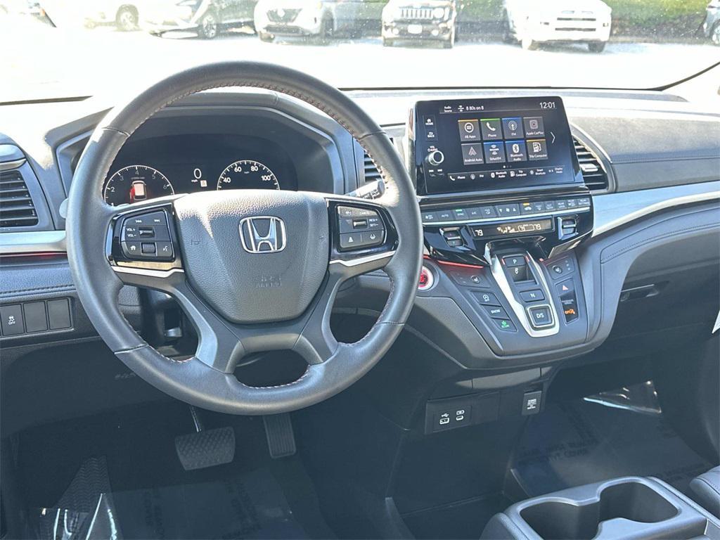 used 2025 Honda Odyssey car, priced at $40,997