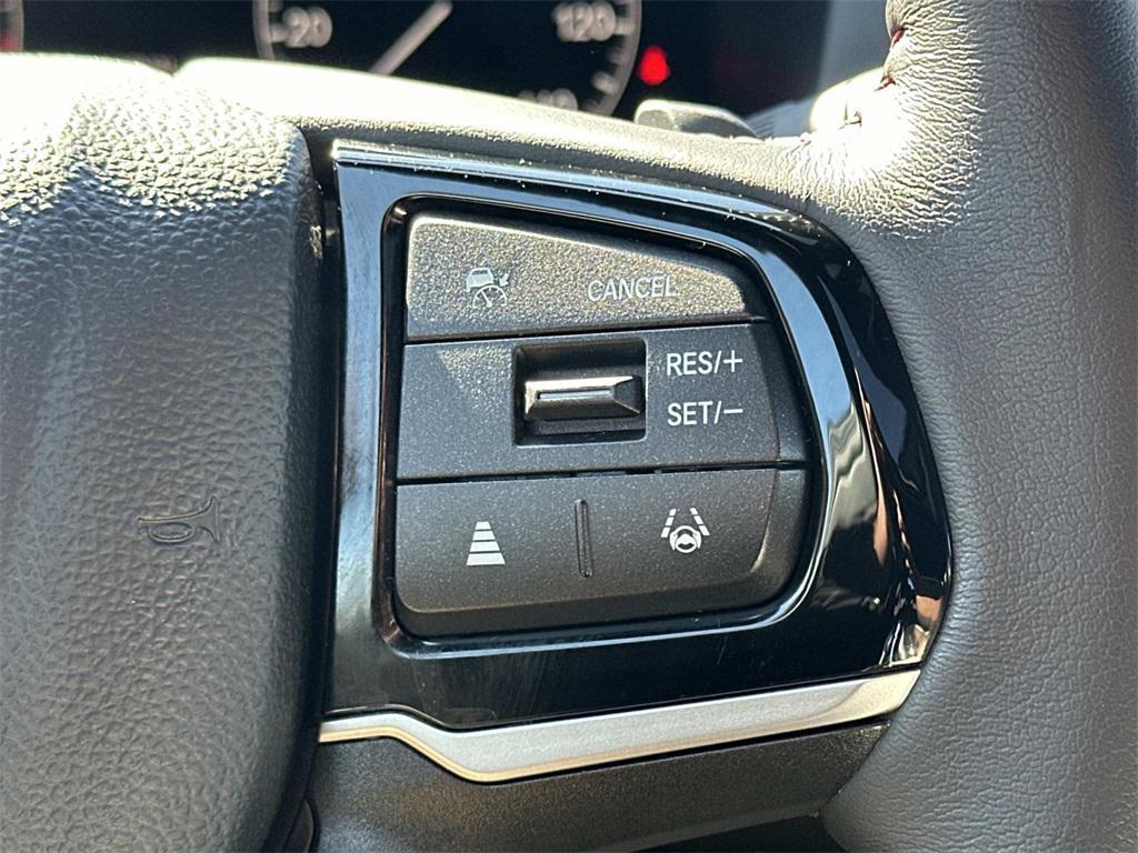 used 2025 Honda Odyssey car, priced at $40,997