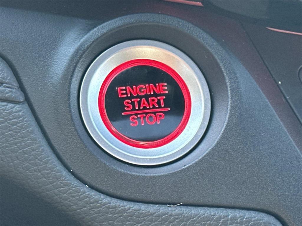 used 2025 Honda Odyssey car, priced at $40,997