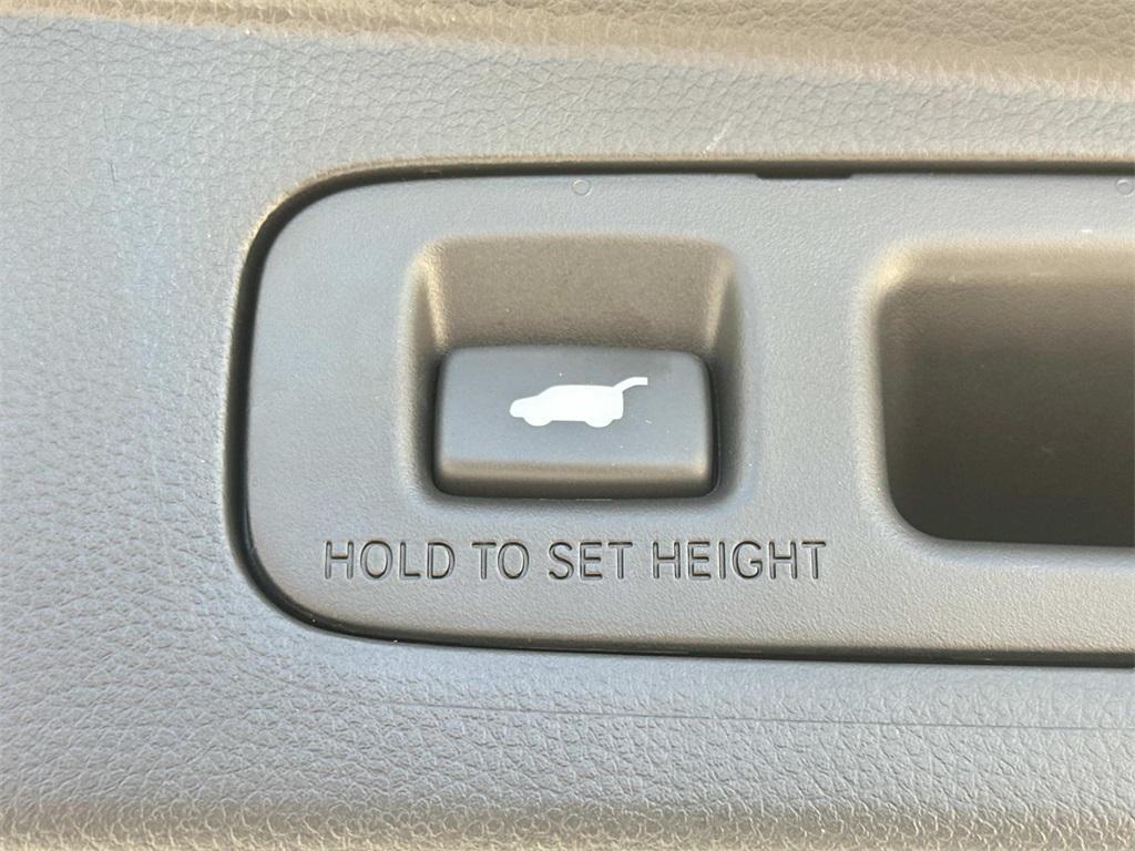 used 2025 Honda CR-V Hybrid car, priced at $37,400