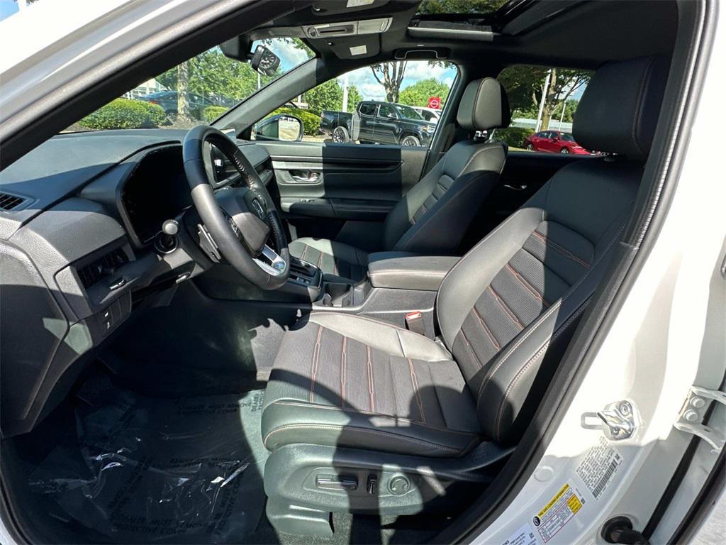 used 2025 Honda CR-V Hybrid car, priced at $37,400