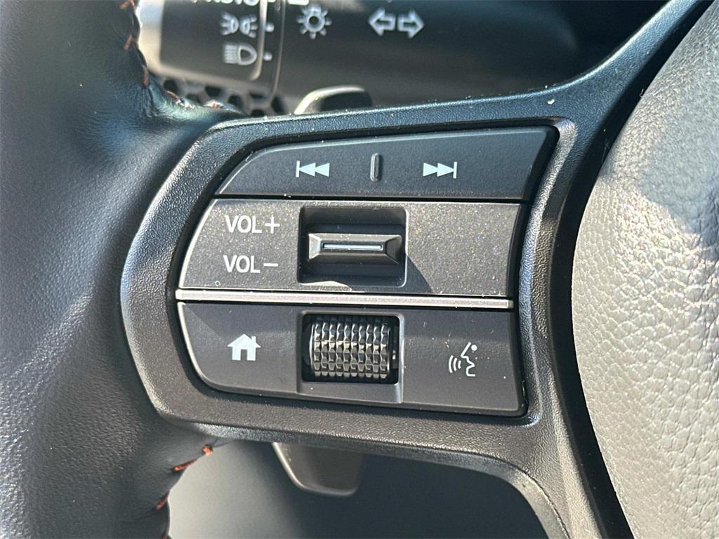 used 2025 Honda CR-V Hybrid car, priced at $37,400