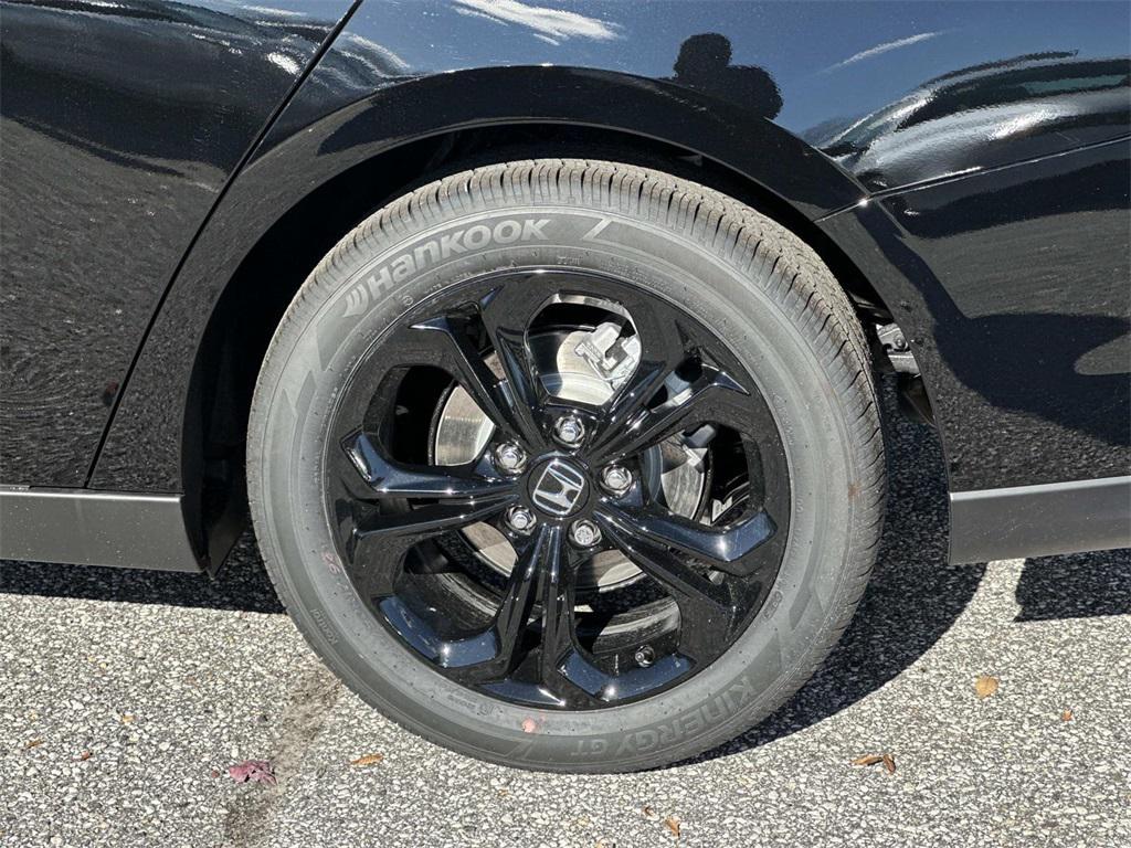 new 2025 Honda Accord car, priced at $31,755