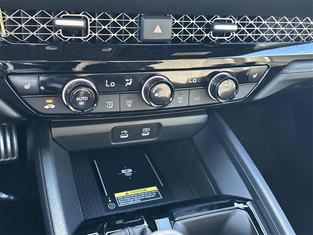 new 2025 Honda Accord Hybrid car, priced at $35,305