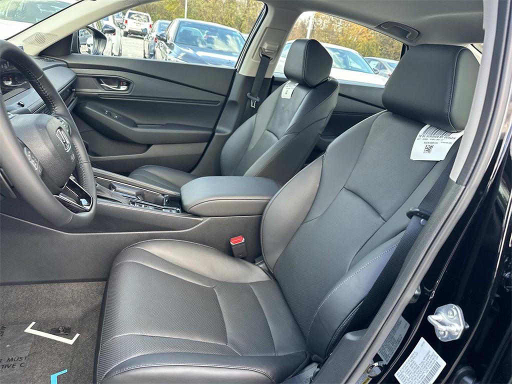 new 2025 Honda Accord Hybrid car, priced at $36,135