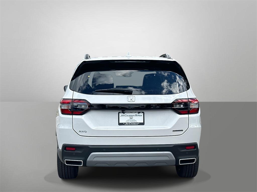 new 2025 Honda Pilot car, priced at $51,550