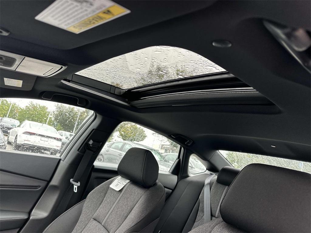 new 2025 Honda Accord Hybrid car, priced at $35,260