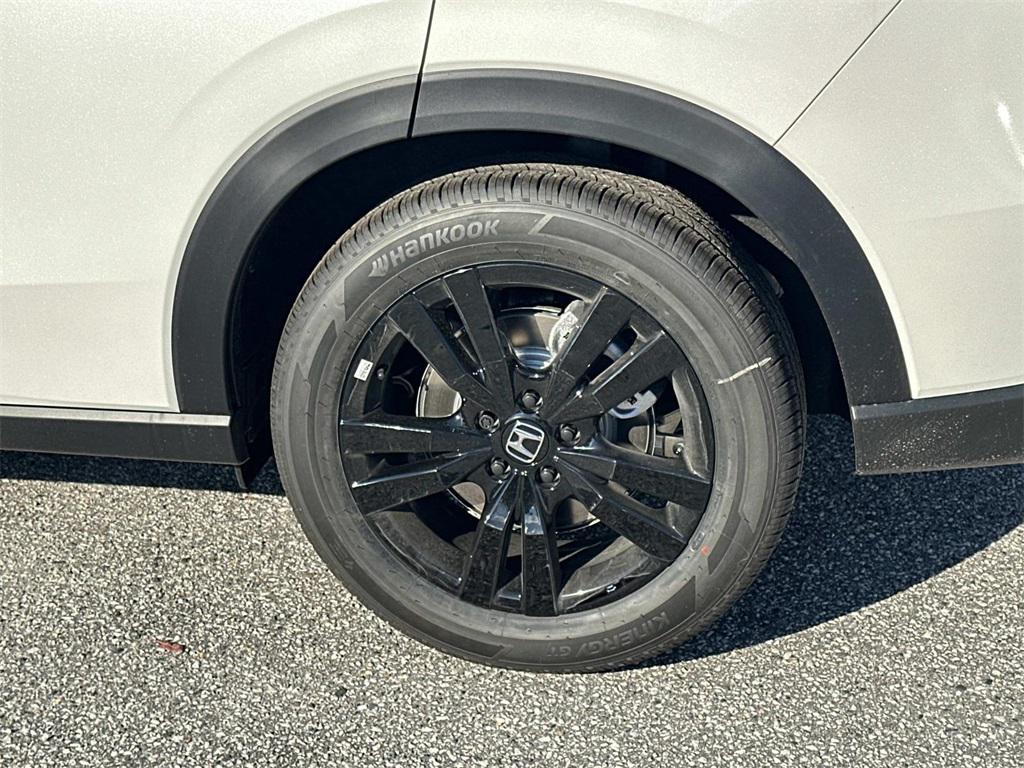 new 2026 Honda HR-V car, priced at $31,405