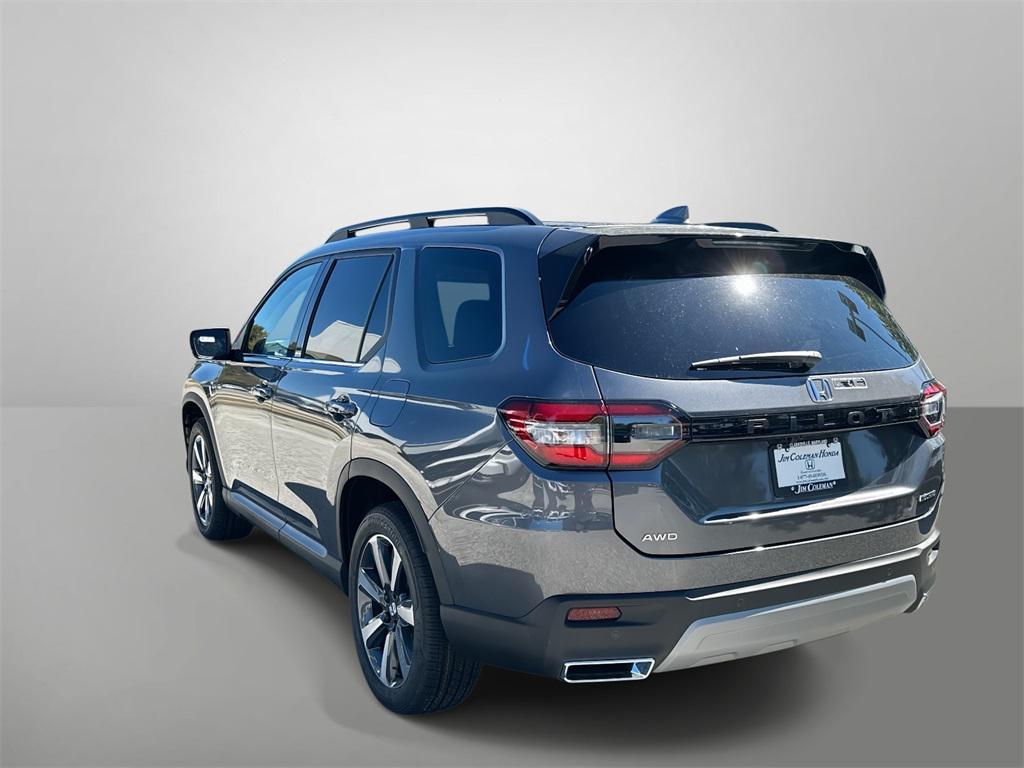 new 2025 Honda Pilot car, priced at $51,095