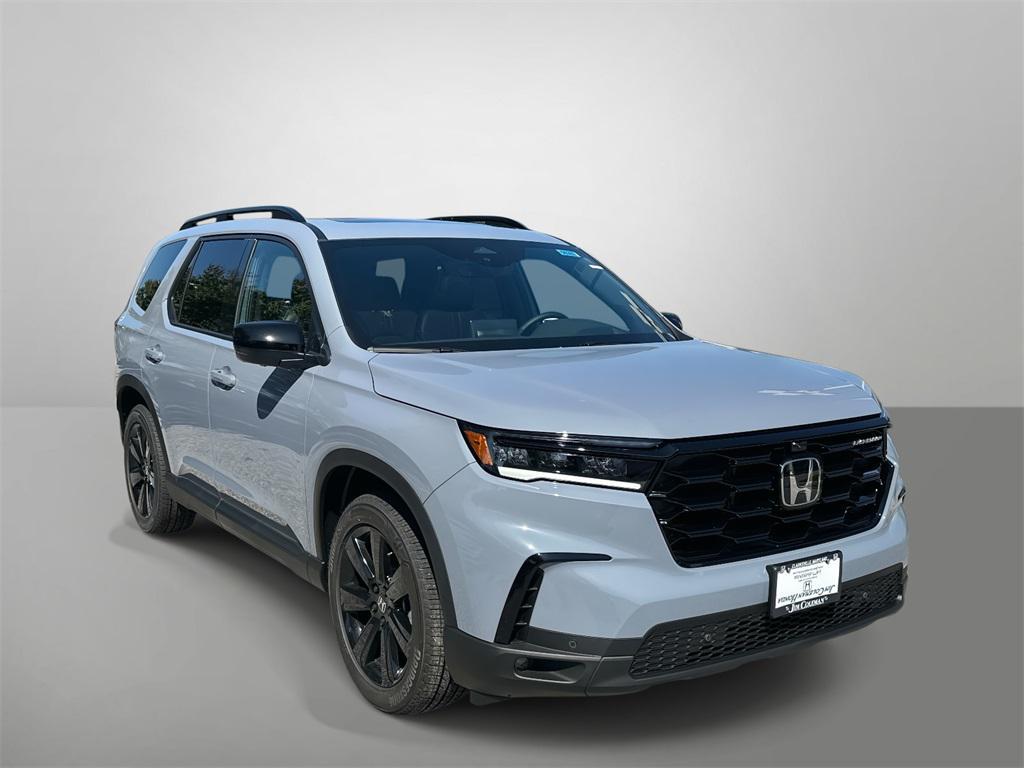 new 2025 Honda Pilot car, priced at $56,530