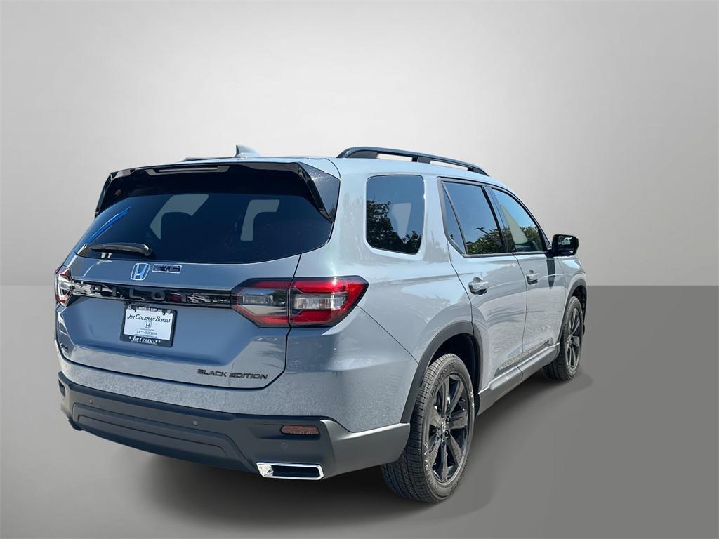 new 2025 Honda Pilot car, priced at $56,530