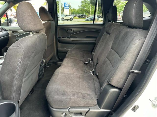used 2022 Honda Pilot car, priced at $25,376