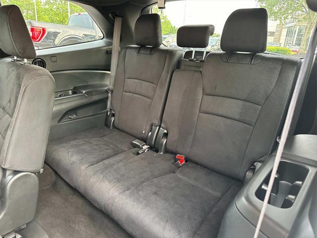 used 2022 Honda Pilot car, priced at $25,376
