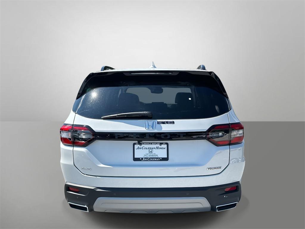 new 2025 Honda Pilot car, priced at $52,280