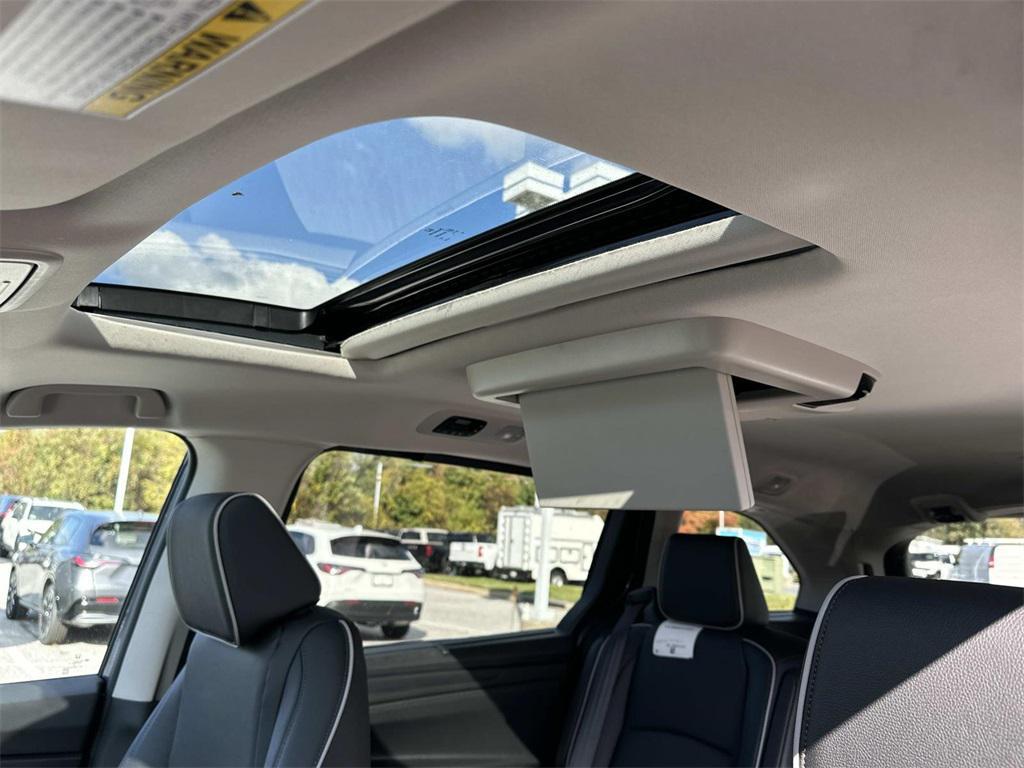 new 2026 Honda Odyssey car, priced at $48,990