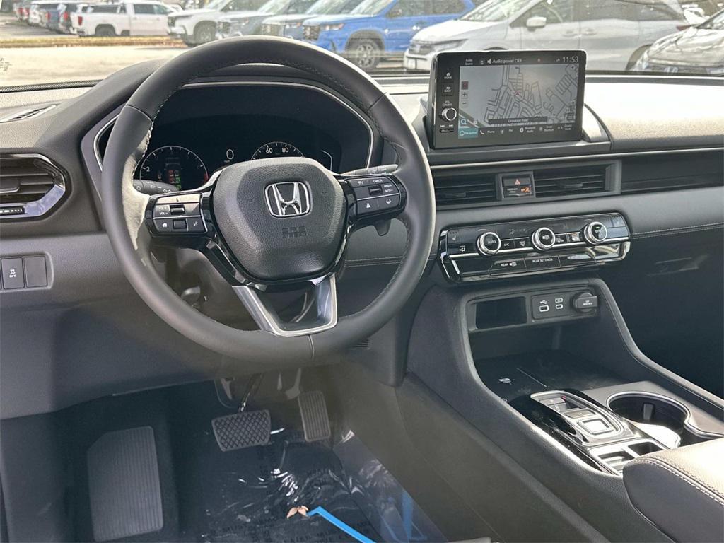 new 2025 Honda Pilot car, priced at $51,550