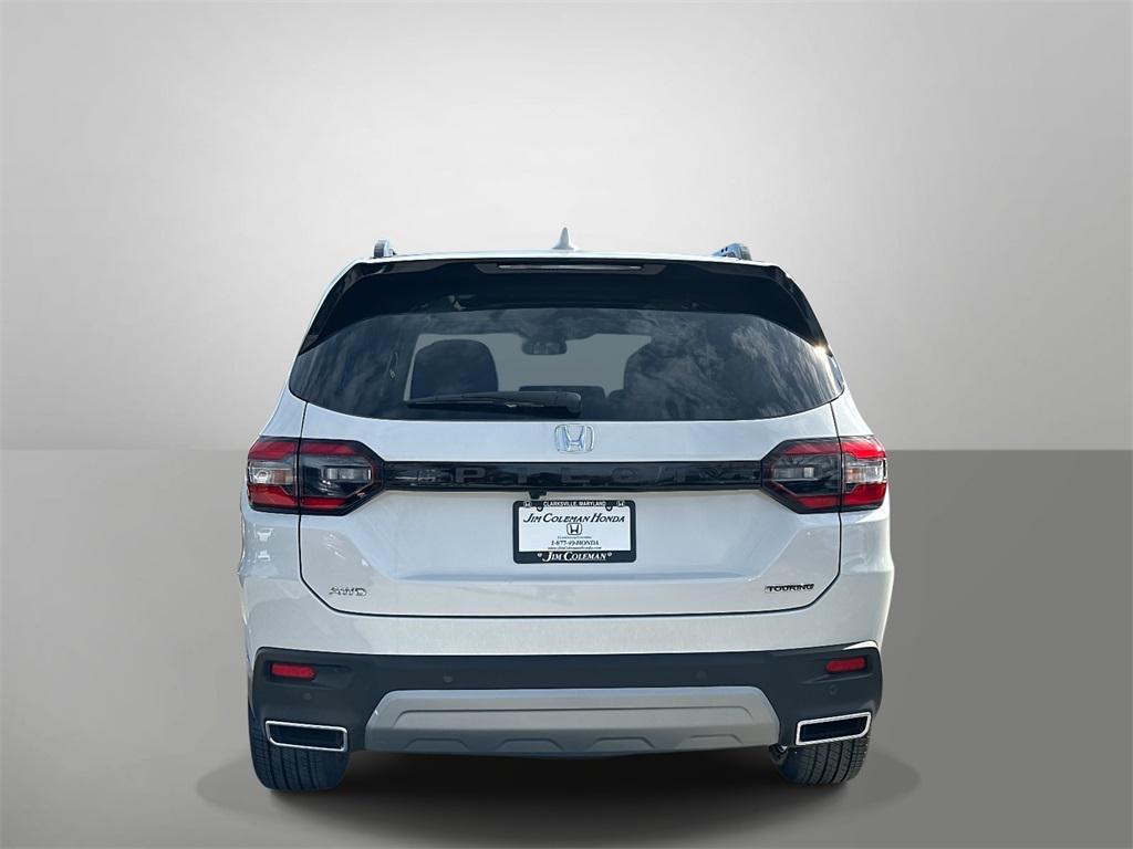 new 2025 Honda Pilot car, priced at $51,550