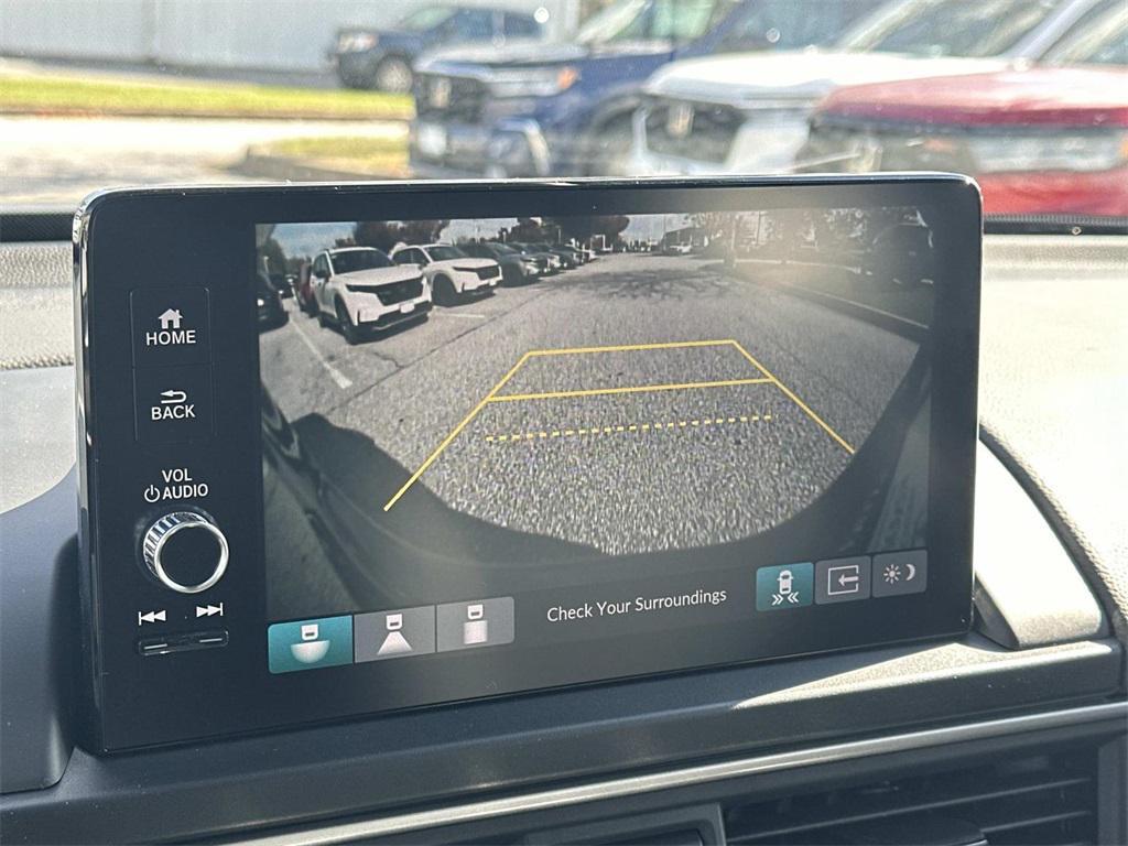 new 2025 Honda Pilot car, priced at $51,095