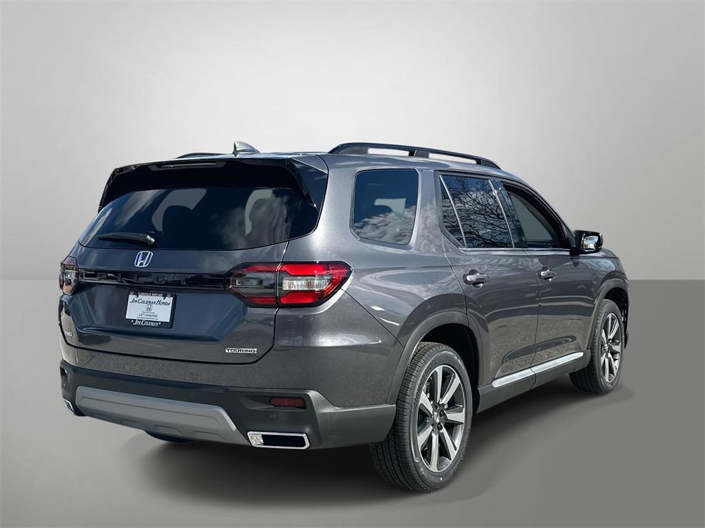new 2025 Honda Pilot car, priced at $51,095