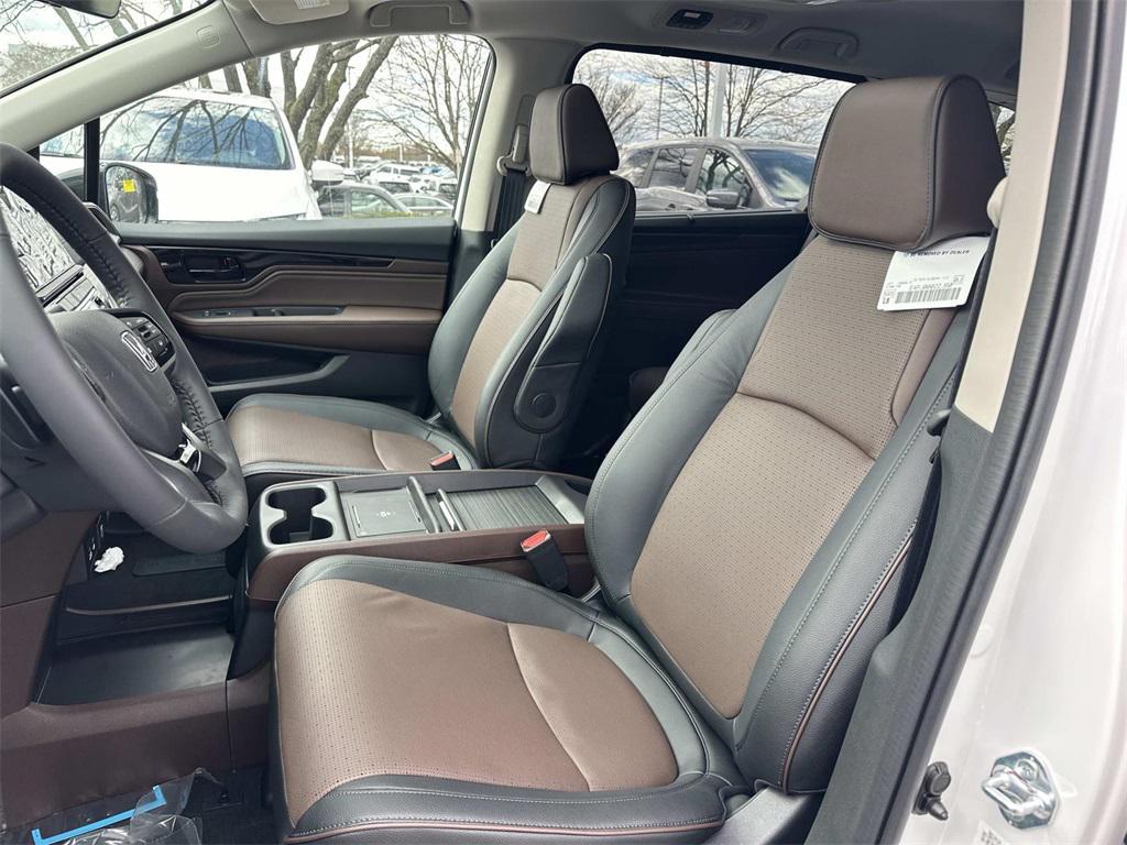 new 2026 Honda Odyssey car, priced at $53,645