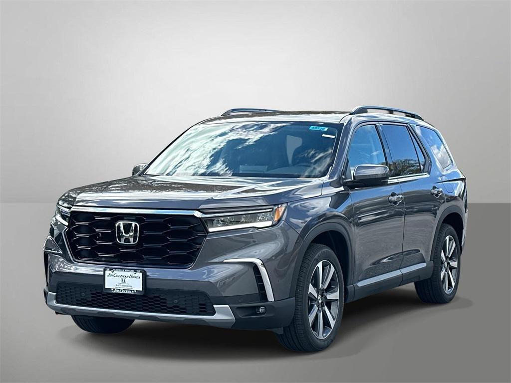 new 2025 Honda Pilot car, priced at $51,095