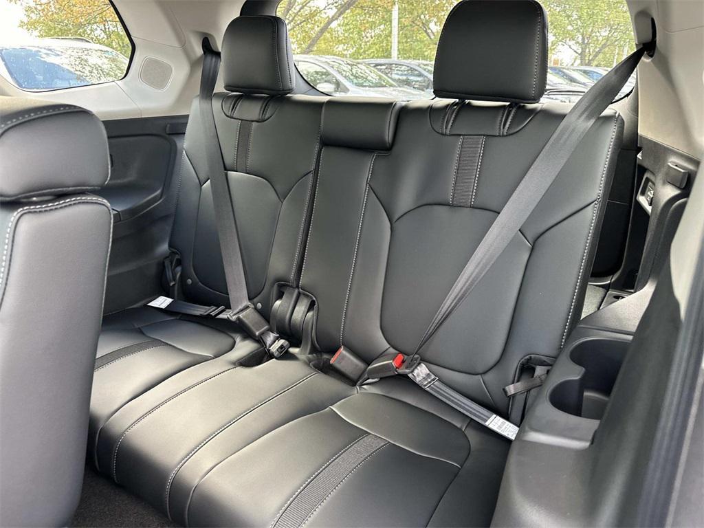 new 2025 Honda Pilot car, priced at $51,095