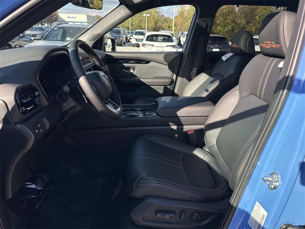 new 2025 Honda Pilot car, priced at $51,350