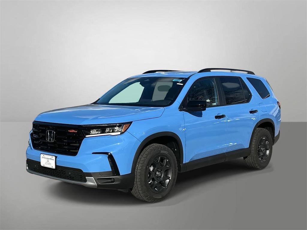 new 2025 Honda Pilot car, priced at $51,350