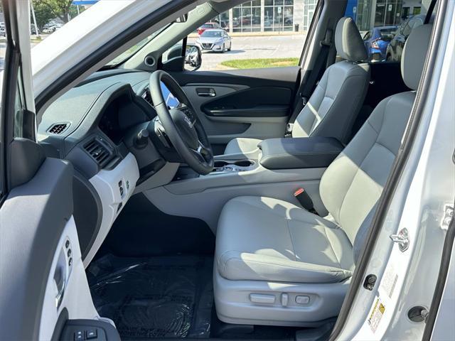 used 2024 Honda Ridgeline car, priced at $40,000