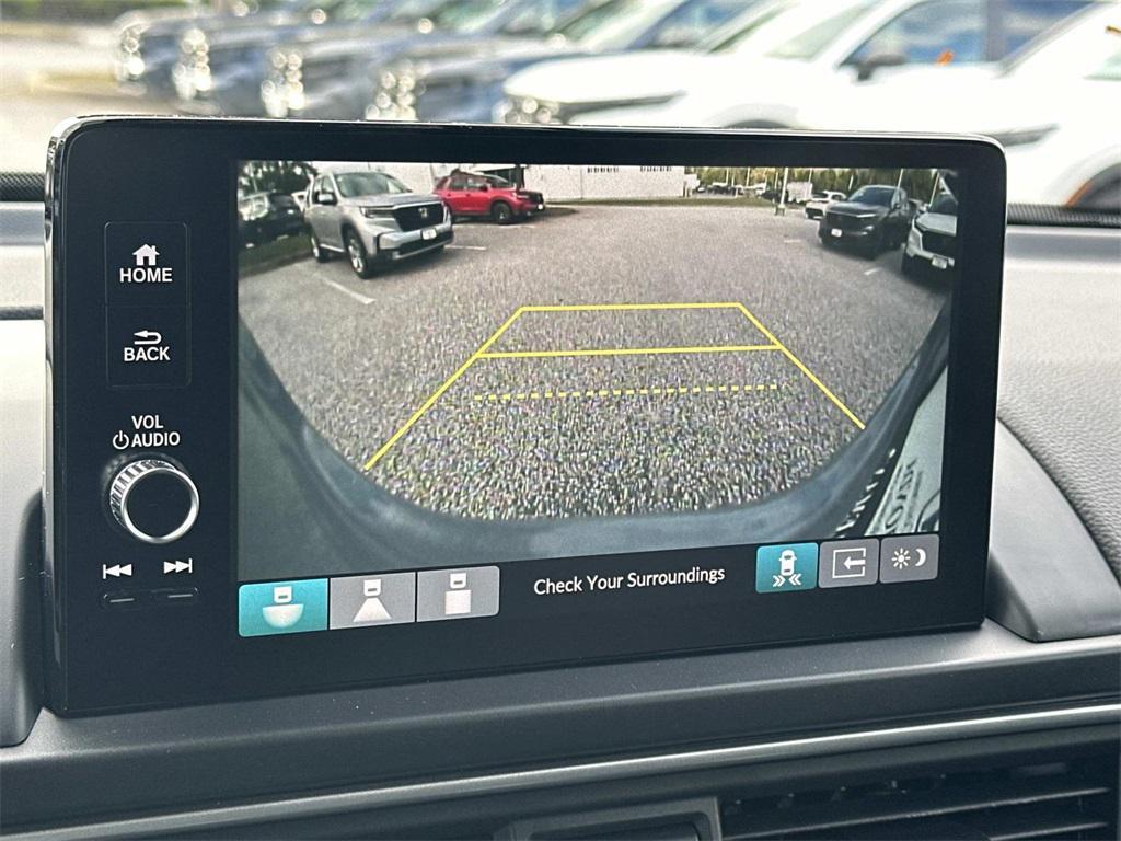 new 2025 Honda Pilot car, priced at $51,550