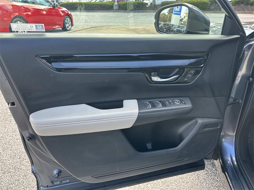 used 2024 Honda CR-V car, priced at $32,000