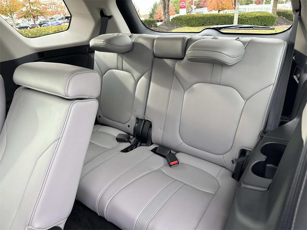 used 2025 Honda Pilot car, priced at $42,788