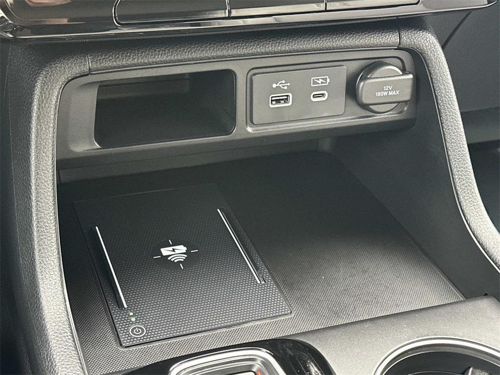 used 2025 Honda Pilot car, priced at $42,788