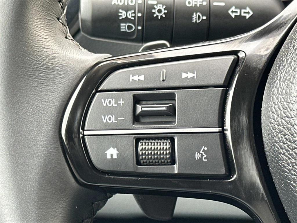 used 2025 Honda Pilot car, priced at $42,788