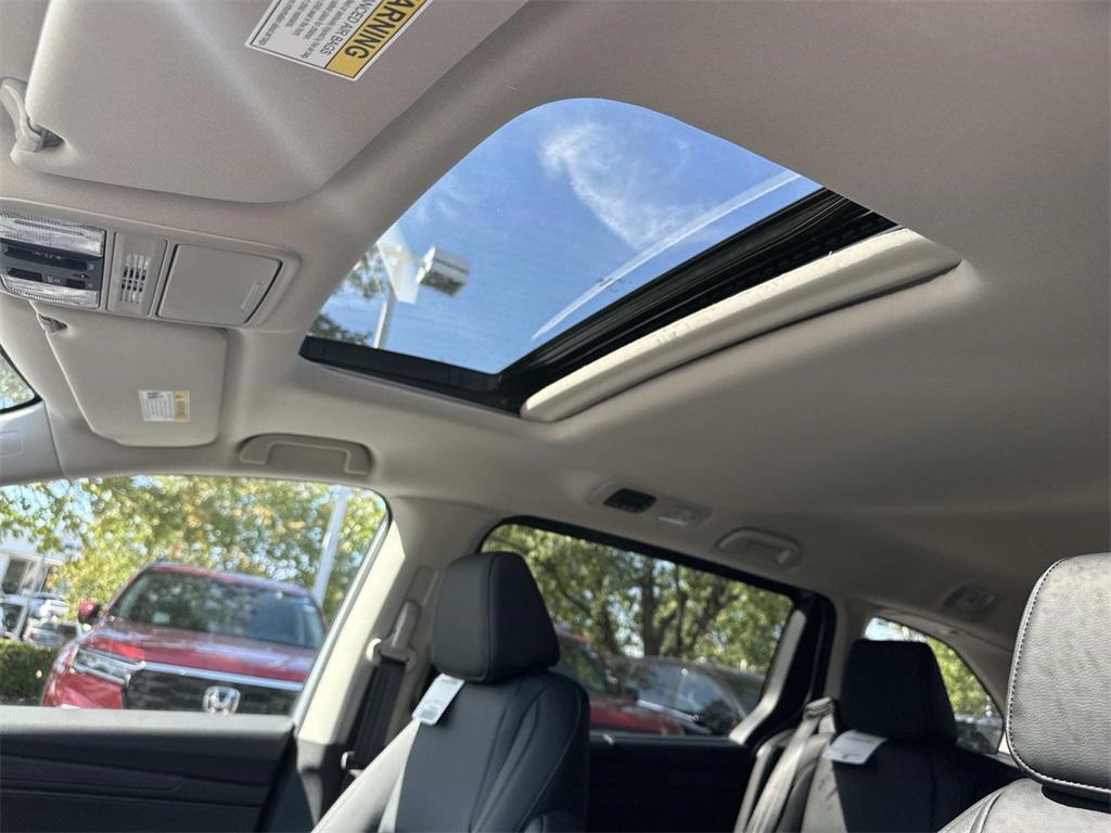 new 2026 Honda Odyssey car, priced at $44,655