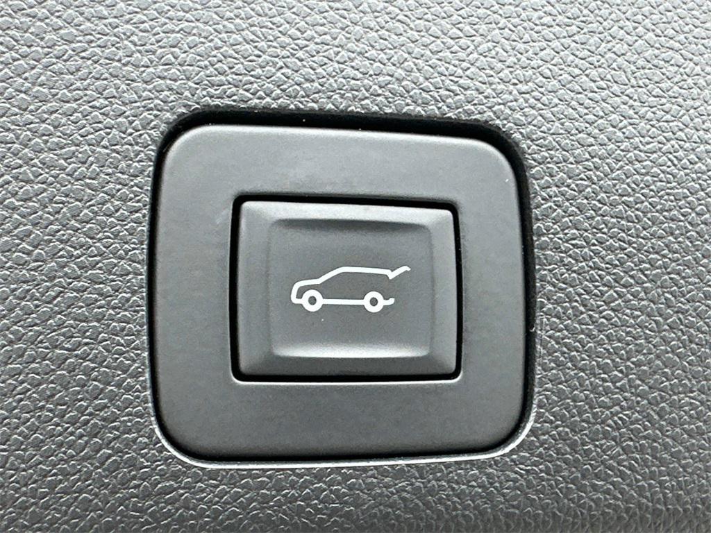 used 2023 Buick Encore GX car, priced at $24,418