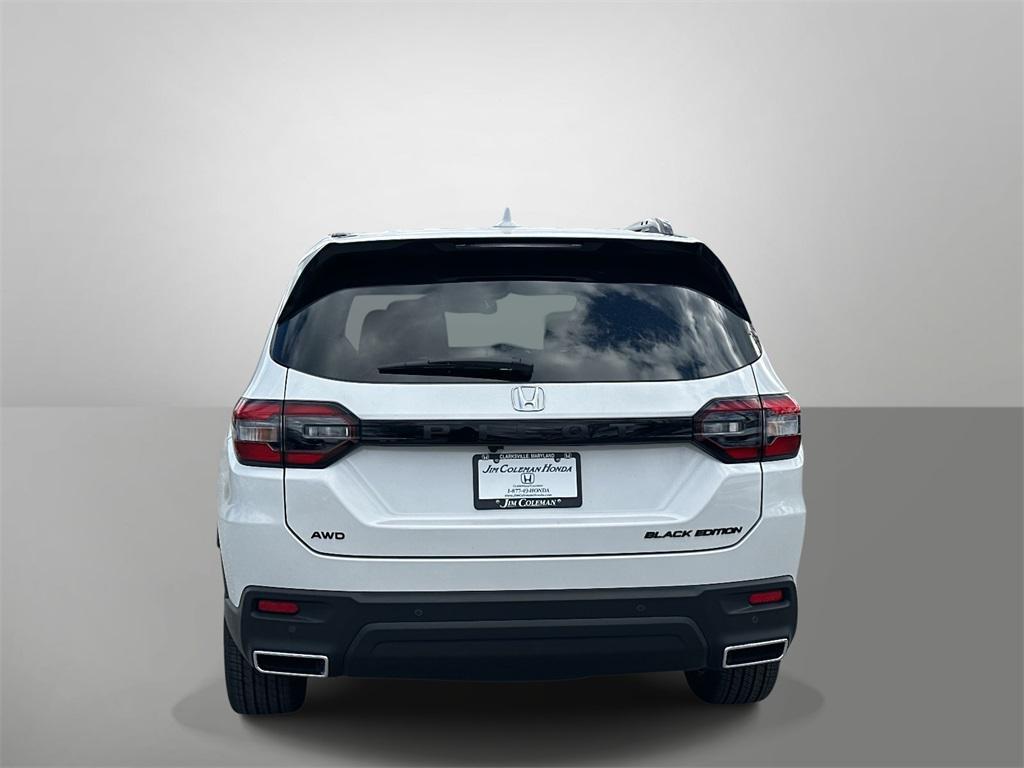 new 2025 Honda Pilot car, priced at $56,530