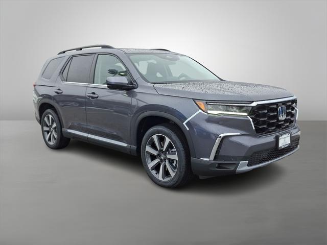 new 2025 Honda Pilot car, priced at $51,050