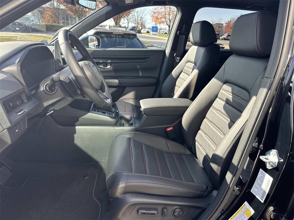 new 2026 Honda CR-V Hybrid car, priced at $41,675