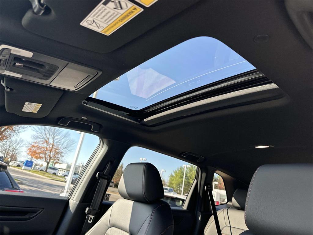 new 2026 Honda CR-V Hybrid car, priced at $41,675