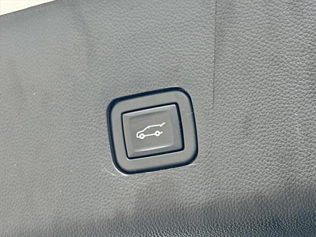 used 2020 Chevrolet Traverse car, priced at $26,000