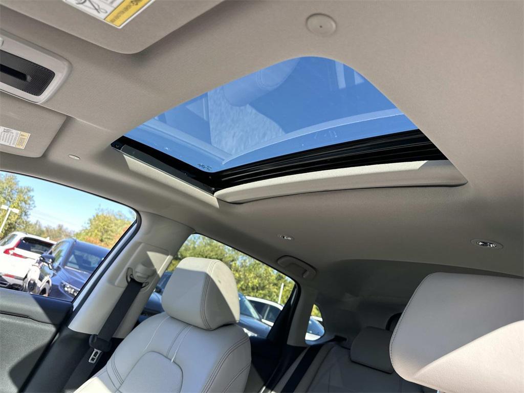 new 2026 Honda HR-V car, priced at $33,455