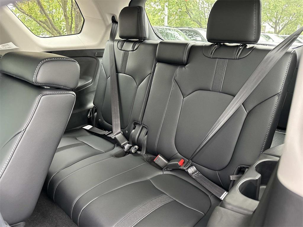 new 2025 Honda Pilot car, priced at $47,550