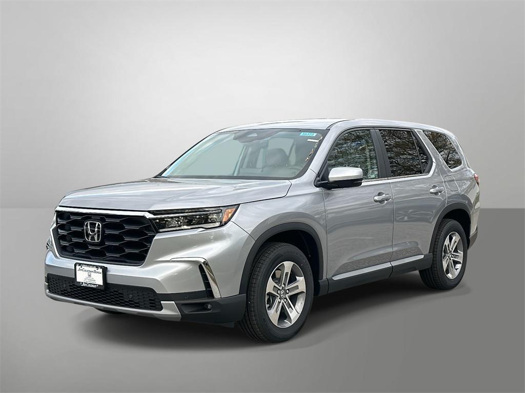 new 2025 Honda Pilot car, priced at $47,095