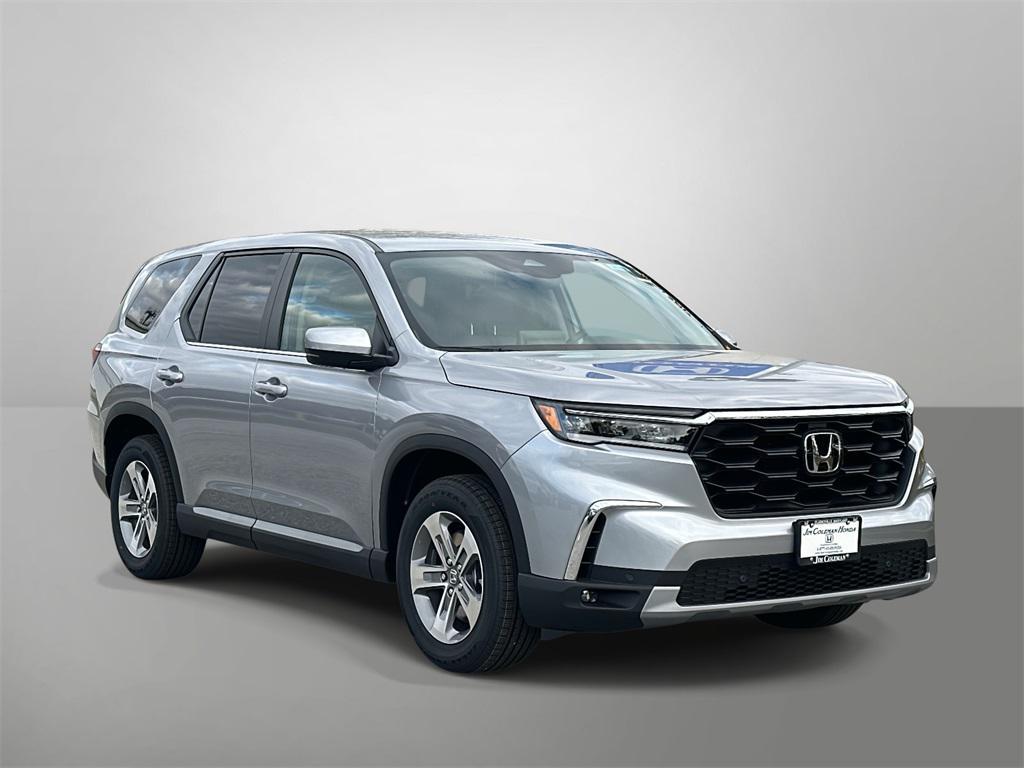 new 2025 Honda Pilot car, priced at $47,095