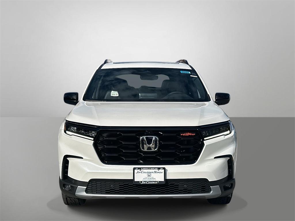 new 2025 Honda Pilot car, priced at $51,830